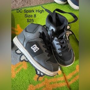 DC Skateboarding sneakers